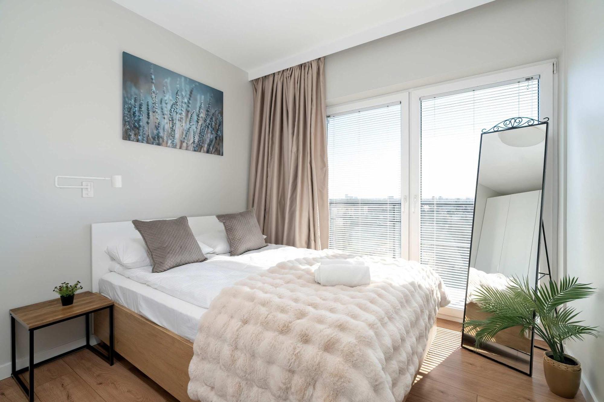 Apartament Bright Bulgarska With Parking Near Enea Stadium By Renters