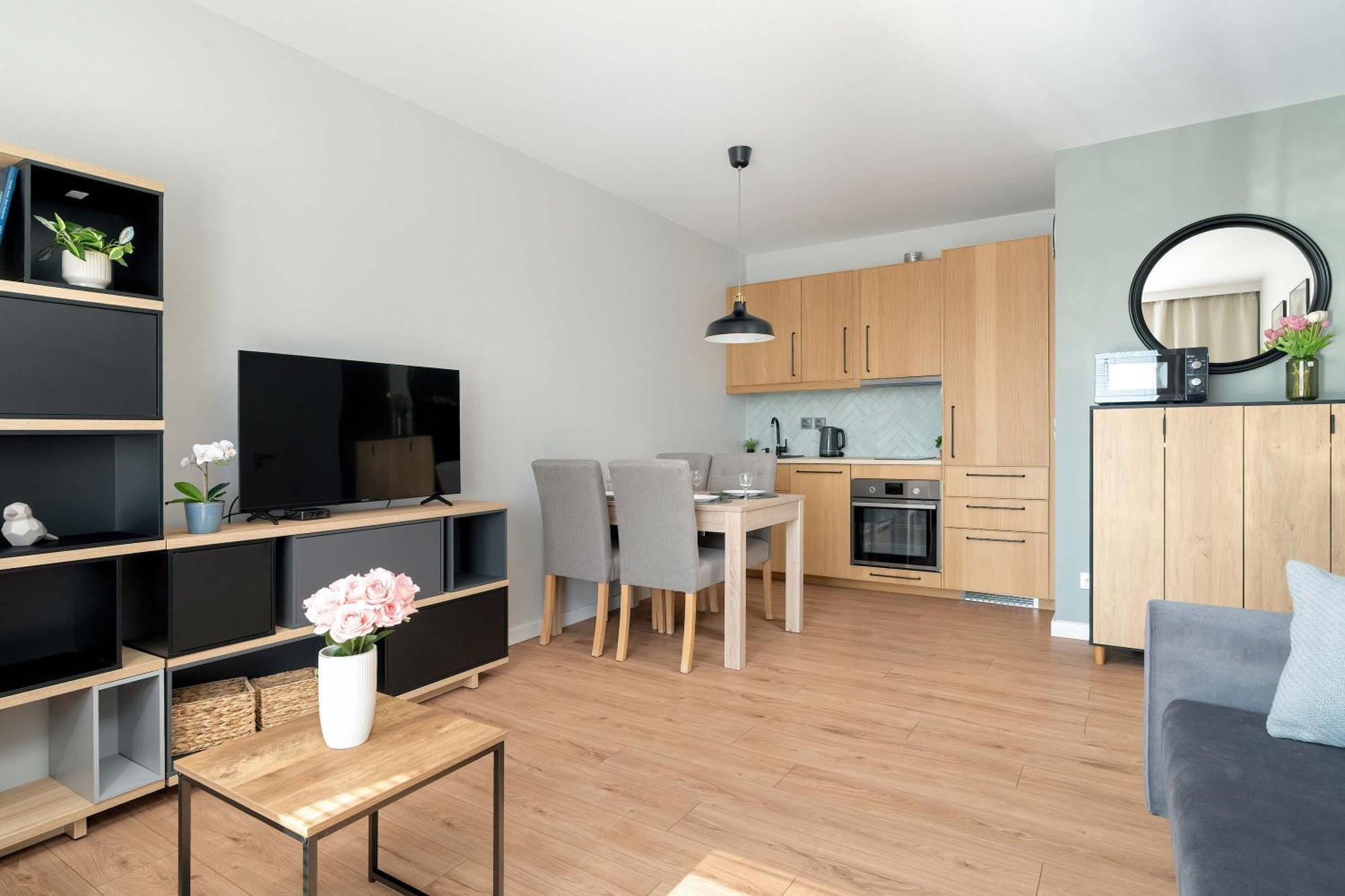 Bright Bulgarska With Parking Near Enea Stadium By Renters *