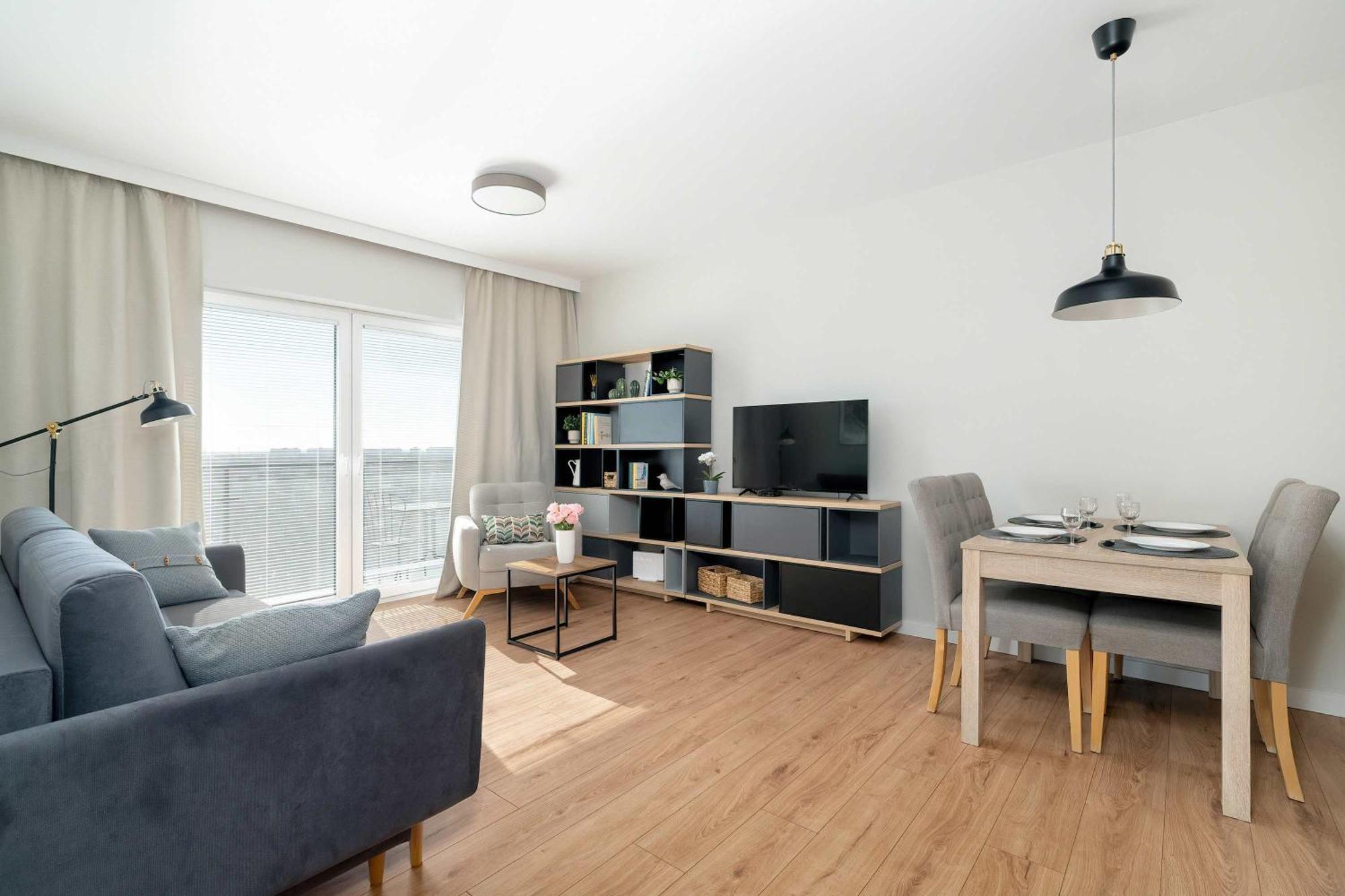 Bright Bulgarska With Parking Near Enea Stadium By Renters Poznań